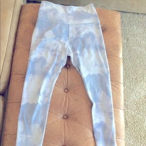 Beyond yoga multi color leggings